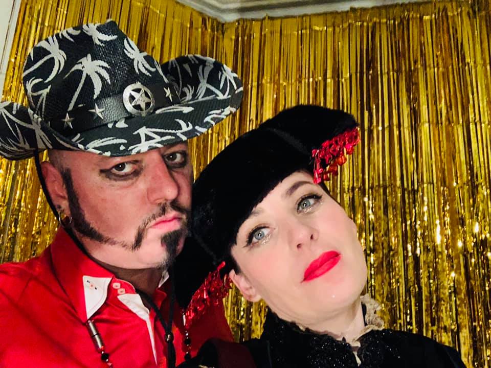 FutureproofPR's tweet photo. Yay we're excited!💥OMG Happy Birthday #LiveInLockdown! We love you! #TuneIn 8pm cos @UVMLondon's @PaulRonneyAngel & #AneAngel have entertained us fantastically for a year! Virtual Tip Jar: https://t.co/f1zlXT3Kgm / theurbanvoodoomachine@hotmail.com😈🔥
👉https://t.co/m2ZqrkqdYr https://t.co/3gKvuw7kjK
