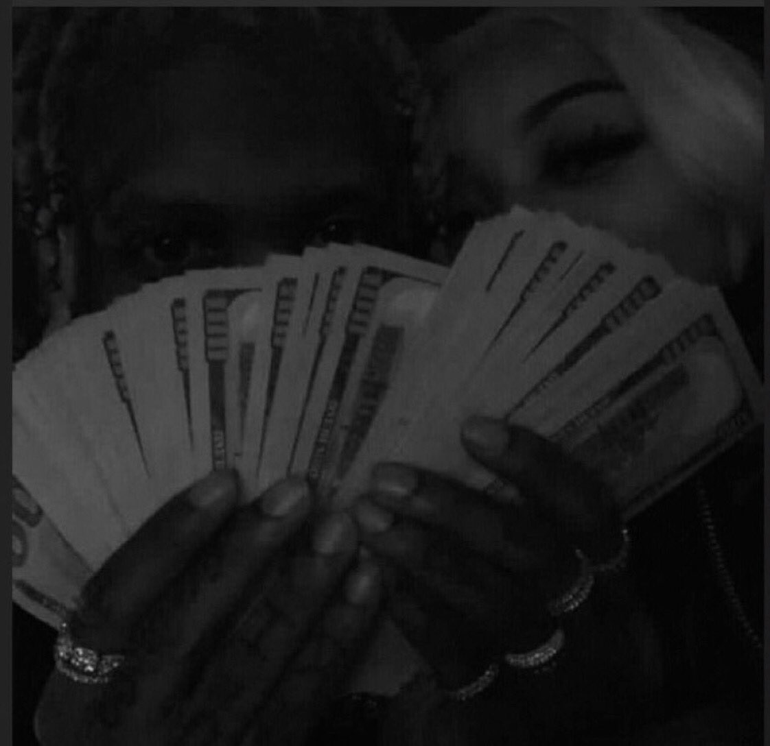 FreakyThreadss2's tweet image. ||𝒮ℯ𝓇𝒾ℯ𝓈|| 🤍
Thug lover 😻
•𝔐𝔞𝔱𝔲𝔯𝔢 𝔞𝔲𝔡𝔦𝔢𝔫𝔠𝔢𝔰!
•language 
•violence 
•Season 1
#threads #freakythreads #freakystorytimes #freaky #moodz #freakystories #storytime #storytimethread