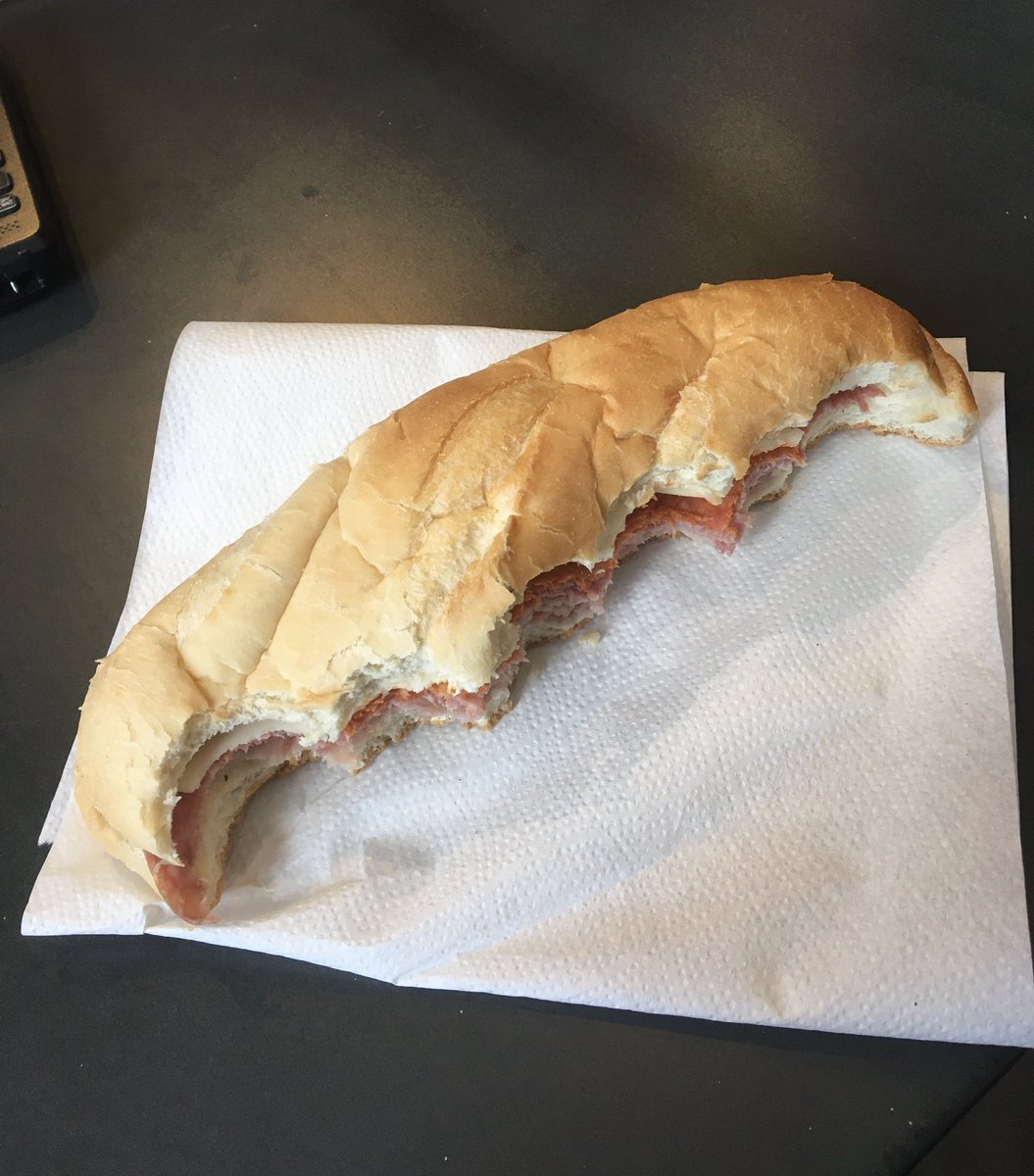 normalguycaruso's tweet image. Ate half my sandwich prolly save the other half for later