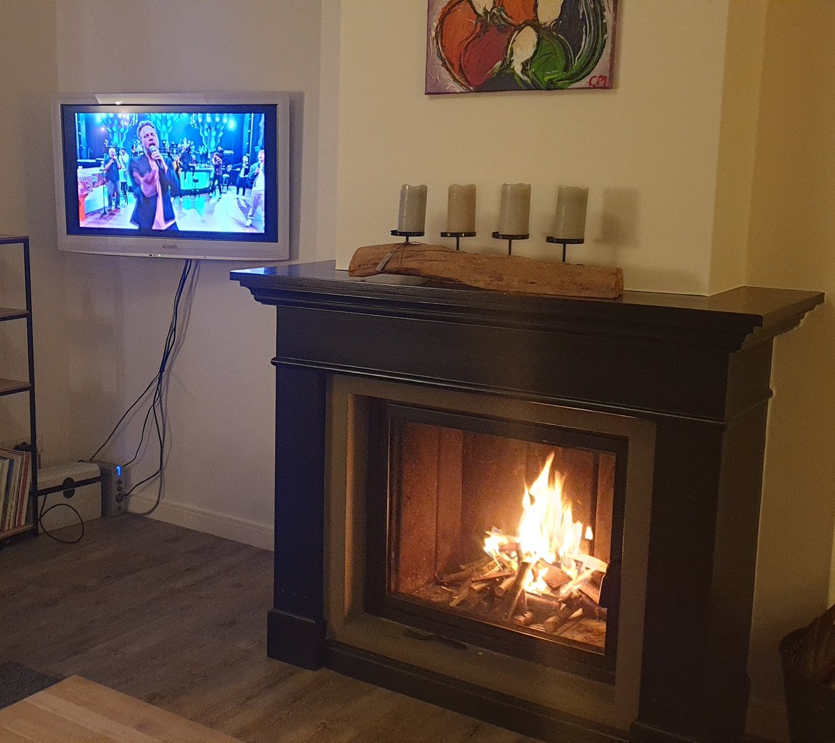 Genieten van #thestreamers vanaf de bank. Als de mensen niet naar een concert mogen, komt het concert wel naar de mensen!!! #zokanhetdusook