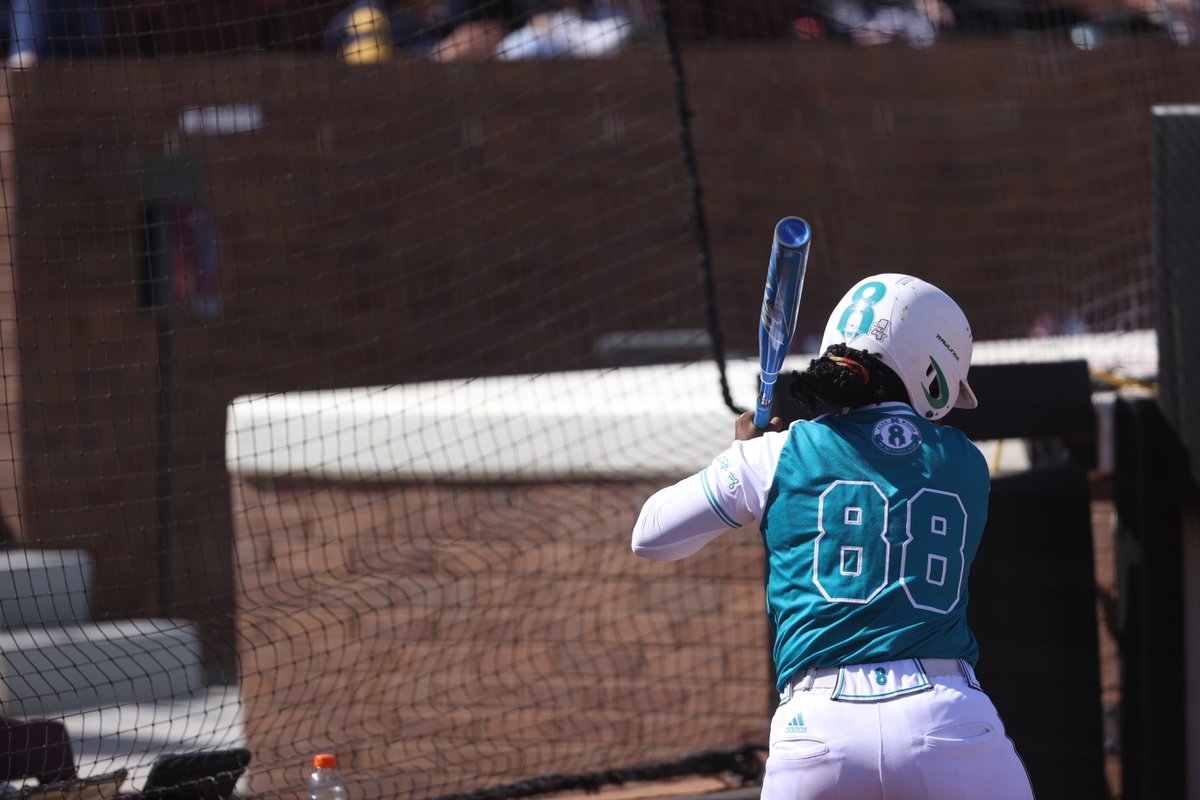 NCAASoftball's tweet image. #AllForAlex #NoOneFightsAlone 🦋

#NCAASoftball x 📸 @HailStateSB