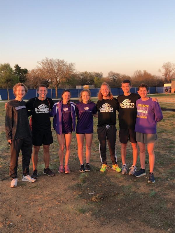 JohnCJones9's tweet photo. Future Tigers at the Texas Distance Carnival.  PRs for all.  Great racing.  🐅👊 https://t.co/hfNkTPGiHs