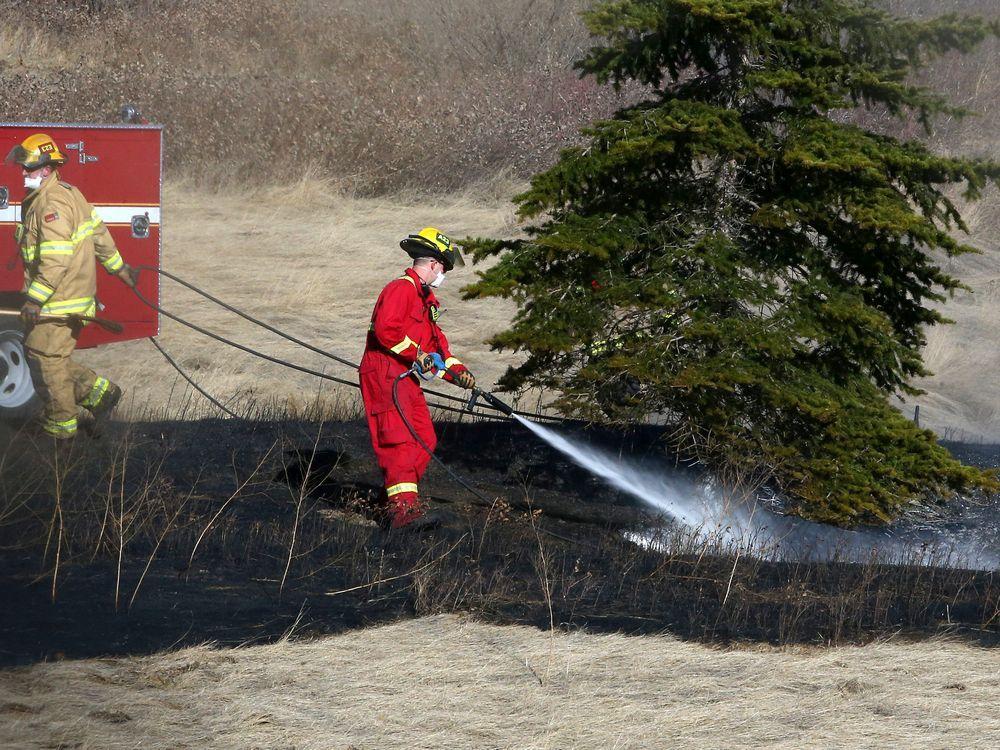 Second grass fire in two days near Max Bell Centre