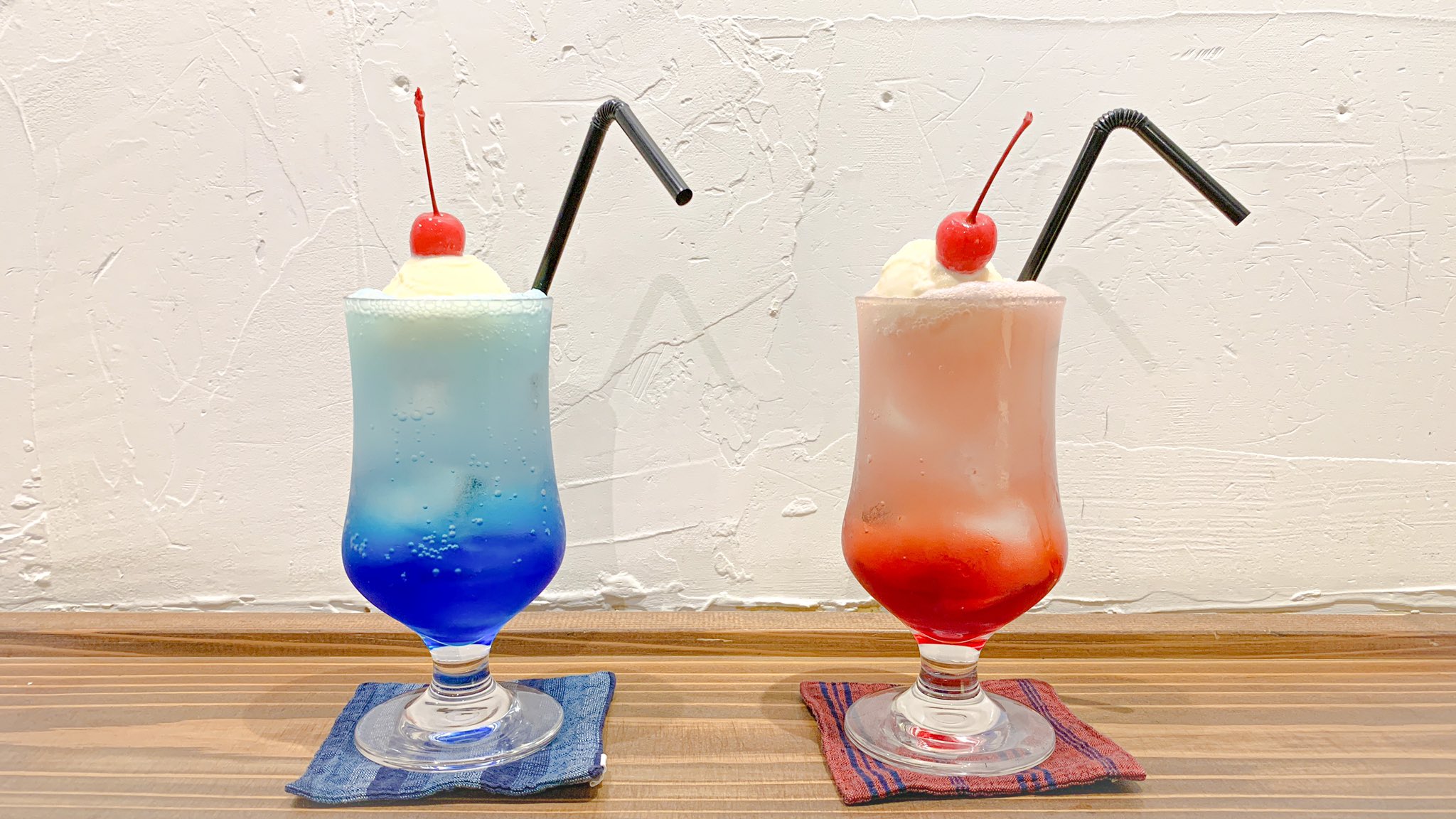 コミュニティ カフェ Emanon クリームソーダが美味しい 季節になってきましたね いちご ブルーハワイ メロンもそのうち登場予定 Chef Cafeemanon クリームソーダ T Co 3nkgutldse Twitter
