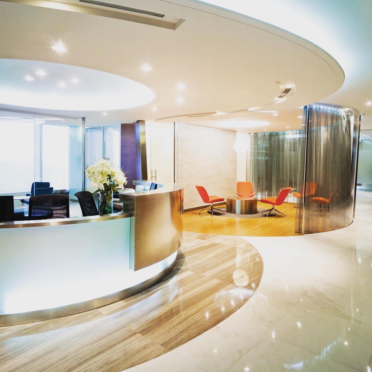 InteriorGlobe's tweet photo. Professional & Inspiring Work Environments To Suit Businesses Of All Sizes and goal of business branding.
Specialty in workplace design
#globeinterior #alphathum #greaternoida #commercialinterior #commercial #bhutanialphathum #globeinteriordesign #workstationdesign #workplace https://t.co/K3rsx6OYDJ