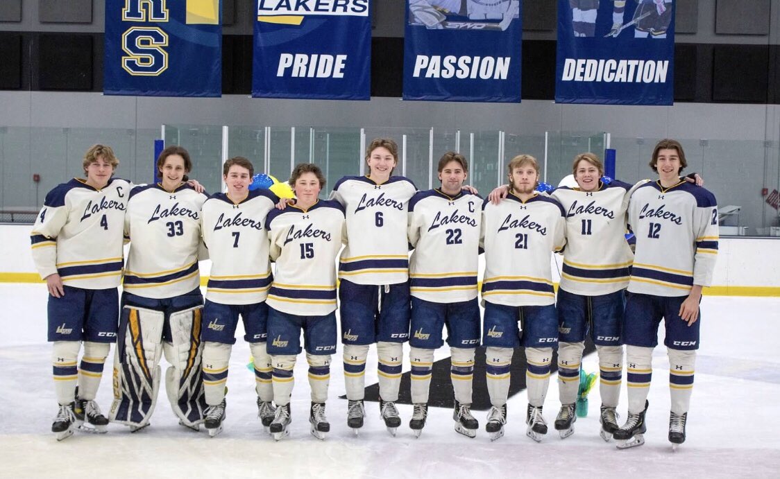 Our season did not end the way we wanted it to, but a big Thank You to the Senior Class off 2021 for all of your efforts and contributions to Prior Lake hockey over the years! We wish you the best of luck in your futures🥇 #lakerforlife