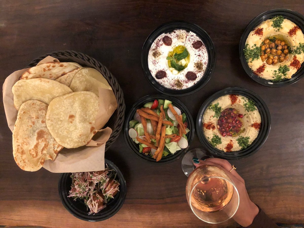 10e_dtla's tweet image. Make Saturday night fun with our DATENIGHT KITS!  🍷 Call us today to reserve your favorite table or to place your curbside order 213.488.1096 or Delivery #curbsidepickup #dtla #QuaratineLife #weekendvibes #weekendwines