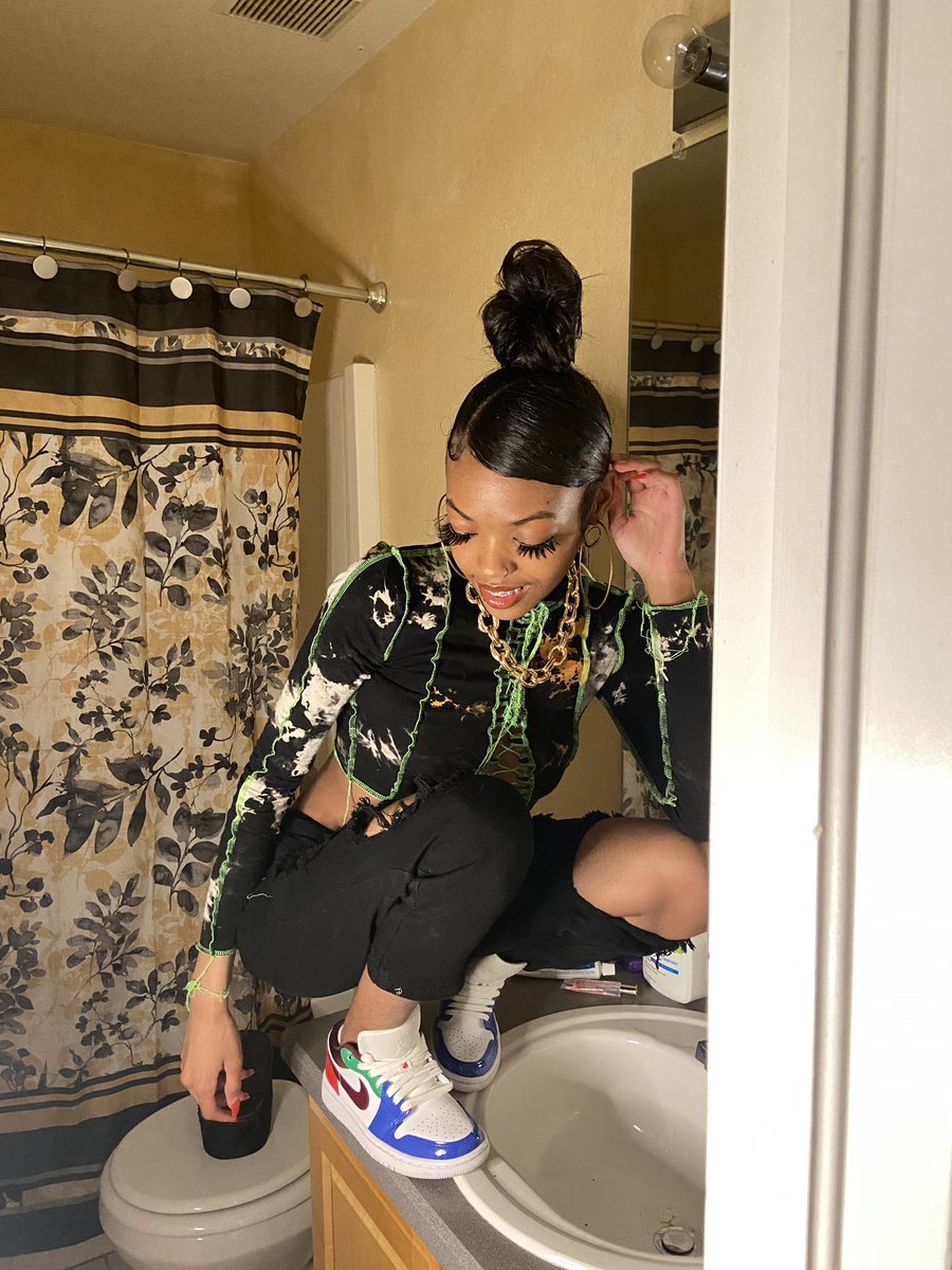 Aleeyah Lewis (@aleeyah_lewis) | Twitter