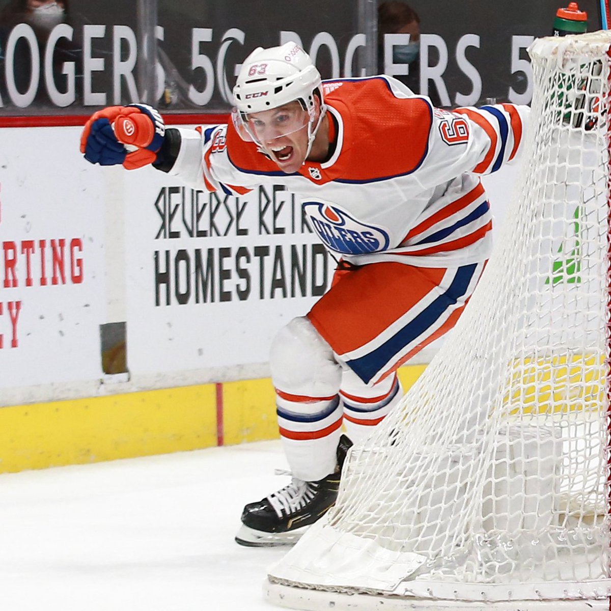 EdmontonOilers's tweet photo. how it started:             how it's going: https://t.co/ThRKYycmnS