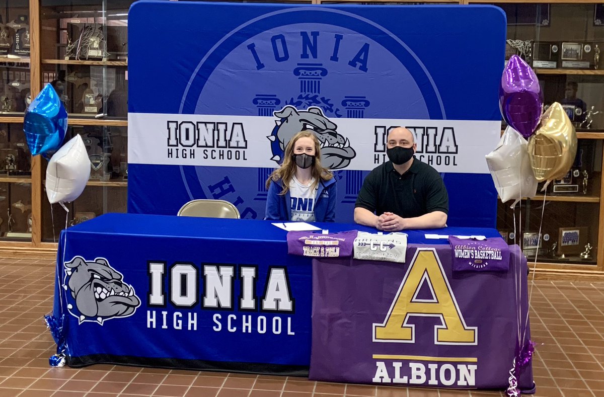 avery_roundtree's tweet photo. I am truly blessed and humbled to announce that I have committed to Albion College to further my academic and athletic career in basketball, cross country, and track. A huge thank you to my family, coaches, friends, and those who have helped support me with everything! #GOBRITS https://t.co/49tdiexmta
