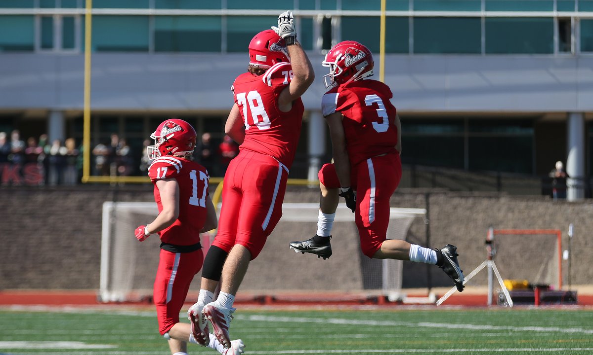 acphoto22's tweet photo. @NCRedhawkfb opens the season with a 47-0 win over Waubonsie Valley. @TonioTorres3 led the way with 3 TDs, @RegFleu added to the scoring &amp; so did @MkBallout https://t.co/fgRyIRztp2
