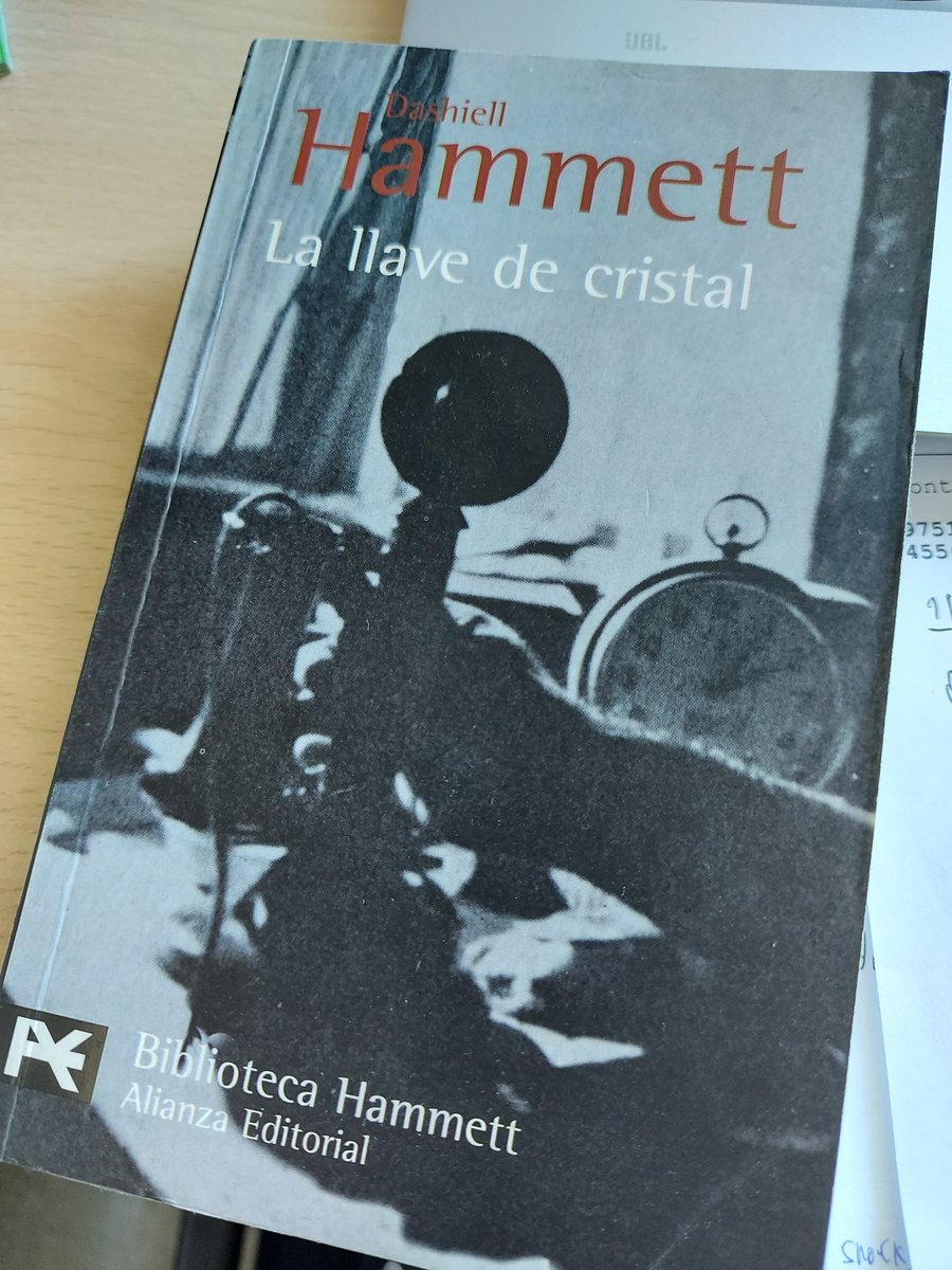 DiegoJMdJ's tweet photo. Today I am recommending another of Dashiel´s Hammet books. "The Glass Key" is a quick-to-read hardboiled crime novel, so influential that it gives its name to the Glass Key Award, an annual award given to the best Scandinavian detective novel. https://t.co/9sTyrkKP8N