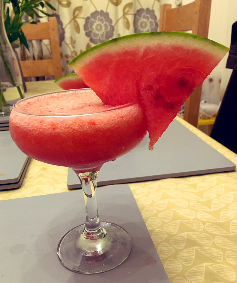 The Harry <a href="/Harry_Styles/">Harry Styles.</a> Watermelon, sugar syrup, Strawberries, Ketel One Vodka, Midori and ice, blended 😋just need the summer evening...