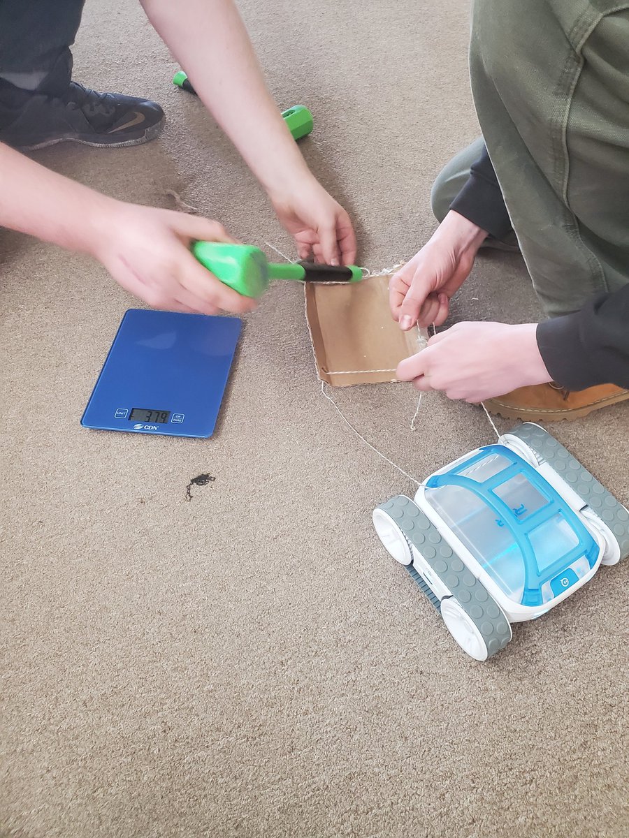 WickedDecent's tweet image. Yesterday we opened up my @SpheroEdu RVR for the first time &amp;amp; it was rad right out of the box;  couple of learners wanted to test its pulling capacity #3LBS #spherorvr #sphero #Overman