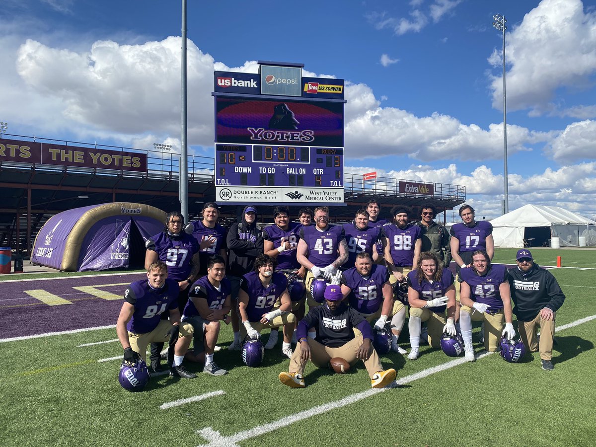 2-0! 15 points allowed in 2 games. This crew is getting it done! #DLPRIDE