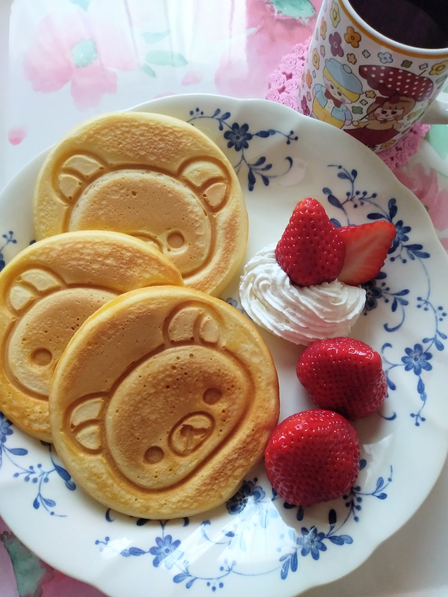 Ura蘭 リラックマ のパンケーキメーカー ちょっと焼き色がイマイチᵕ ᵕ でも可愛いからいっかぁ ﾟ T Co xejgspaq Twitter