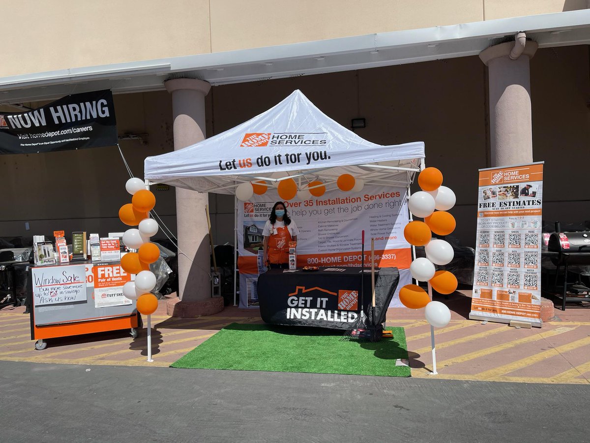 AdrianaLVelez's tweet image. Great Windows and Tuffshed event!
#3507United #PMDwinswithservices
 @lowrythd @THDJustinCooper @scotthd3507 @Melinda11521488 @MattCramer179