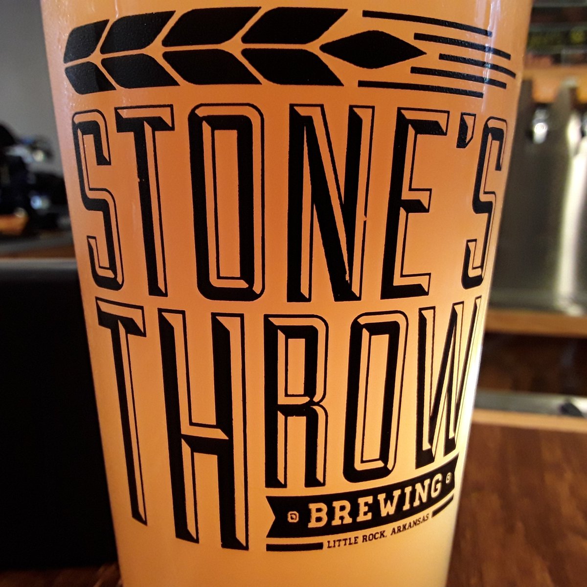 StonesThrowBrew's tweet image. 🍺 Have you gotten your card punched? It's the only way to get the new pint glass!! Then throw it in the jar for the raffle drawing! 🍀Feelin lucky? 

#craftbeer #pearcider #supportlocal
