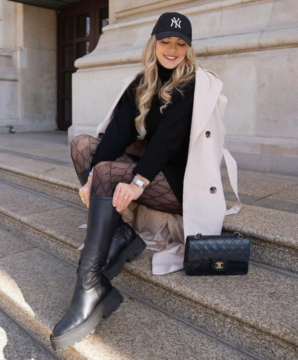 js_everything's tweet image. Plus Fashion Style...
#Fashion #Style #streetStyle #Women