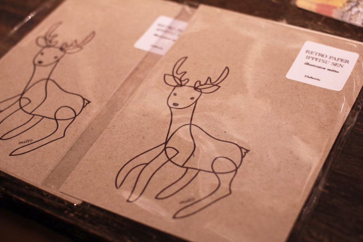 ならしかの休日 作家さんのご紹介 Mittoさん イラストレーター Mittoさんの描く鹿たちのイラストは キュートで少しユーモラス そのままおしゃべりを始めそうな楽しさ ならしかのロゴグッズやレターセット バッグなど販売 ぜひお手に取って