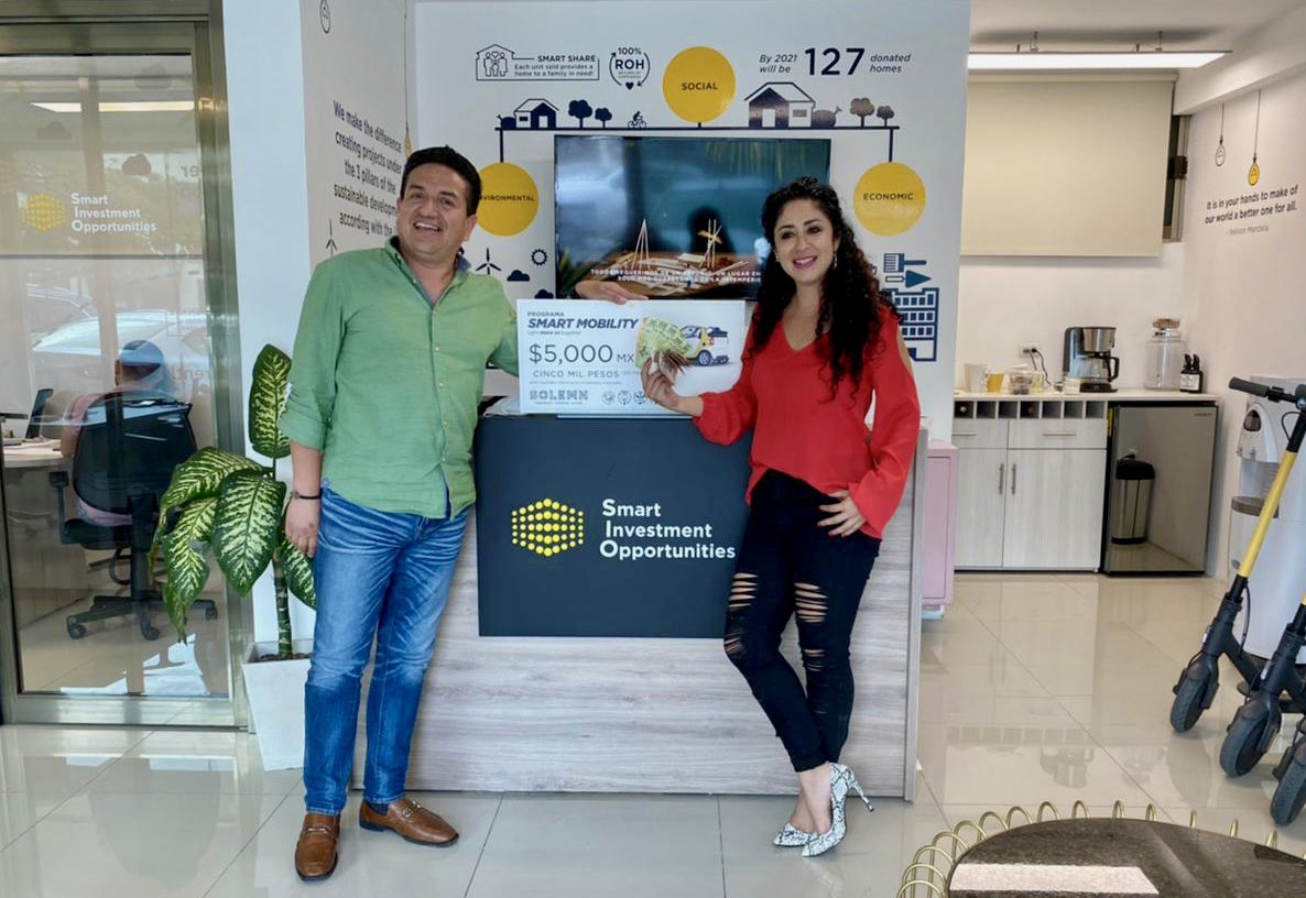 SmartInvestOpp's tweet photo. ¡Seguimos con el éxito de #SmartMobility 🚙!

Siempre apoyando a los agentes inmobiliarios externos con nuestro programa de movilidad. 

En esta ocasión apoyamos con 5 mil pesos a Paola Capistrano por promover y vender una de nuestras propiedades. 

#SmartInvestOpp #RivieraMaya https://t.co/HCuxQadA30