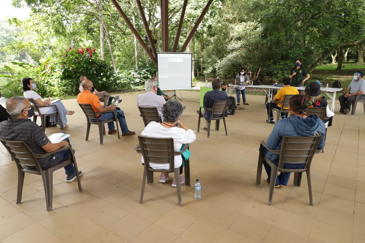 Con la firma del Acta de compromiso entre <a href="/DagmaOficial/">DAGMA</a> y la Red de Bosques Urbanos🍃, iniciamos trabajo mancomunado🤝 comunidad- estado, para mitigar el cambio climático🌞❄️ y proteger el verde🌿 de #Cali 😍.  

Lee más aquí👉: bit.ly/2P9CSCC

#CaliGuardaLaVida 💙❤️💚