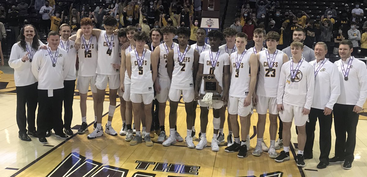 DrPowersKHS's tweet image. Hey, how ‘bout them Chiefs!!!
Your Class 6 Missouri 🏀 Champions 🏆 @PooBasketball #GoChiefs 🟤🟡 @KickapooChiefs