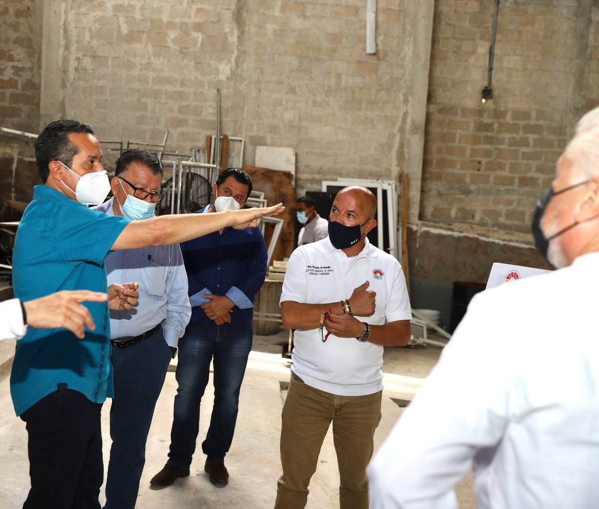 En recorrido por #Cancún presentamos una inversión por $193 MDP para un teatro de la ciudad, dos mercados y dos parques para que las familias cancunenses tengan áreas de esparcimiento, entretenimiento y convivencia familiar en espacios seguros. <a href="/SEDATU_mx/">SEDATU México</a> #JuntosSaldremosAdelante