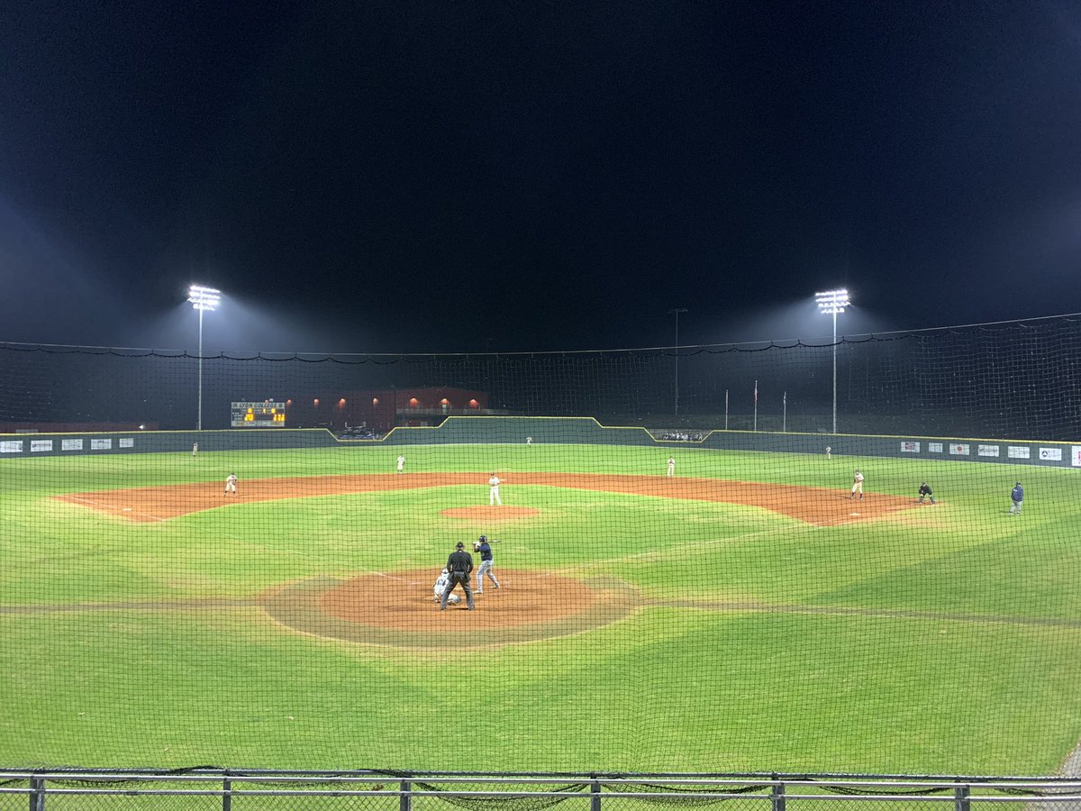 LyonAthletics's tweet photo. Thank you to everyone who helped make this possible! First night game in @LyonBaseball history at Fred Wann Field! #GoScotsGo https://t.co/hwjMxffKNx