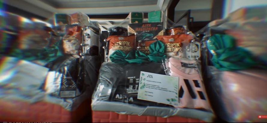 Bingkisan yang dibagikan Atta Halilintar menjelang hari pernikahannya.