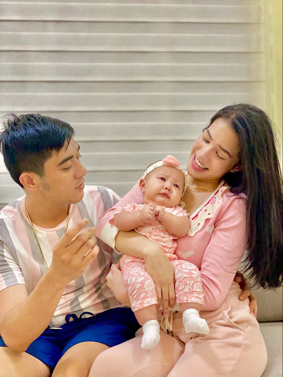 papigalangpo's tweet photo. Daddy’s girl 🥺👨‍👩‍👧
#BABYHAPI https://t.co/PiJftkmncP