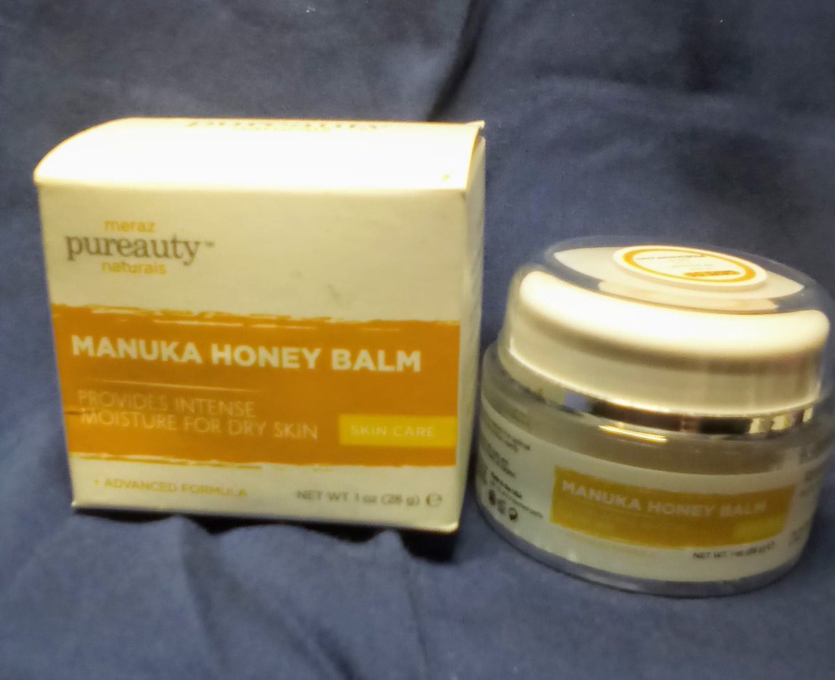 KathyRo63's tweet photo. I finally found something to soothe my dry over washed hands! It can actually be used just about anywhere you have dry irritated skin. Manuka honey and bee's wax together are the secret in this balm. I got mine at https://t.co/kzw5t1hrU4 https://t.co/fBKRXcU26J