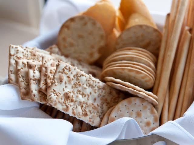 Crackers Finance 🍘 tweet media