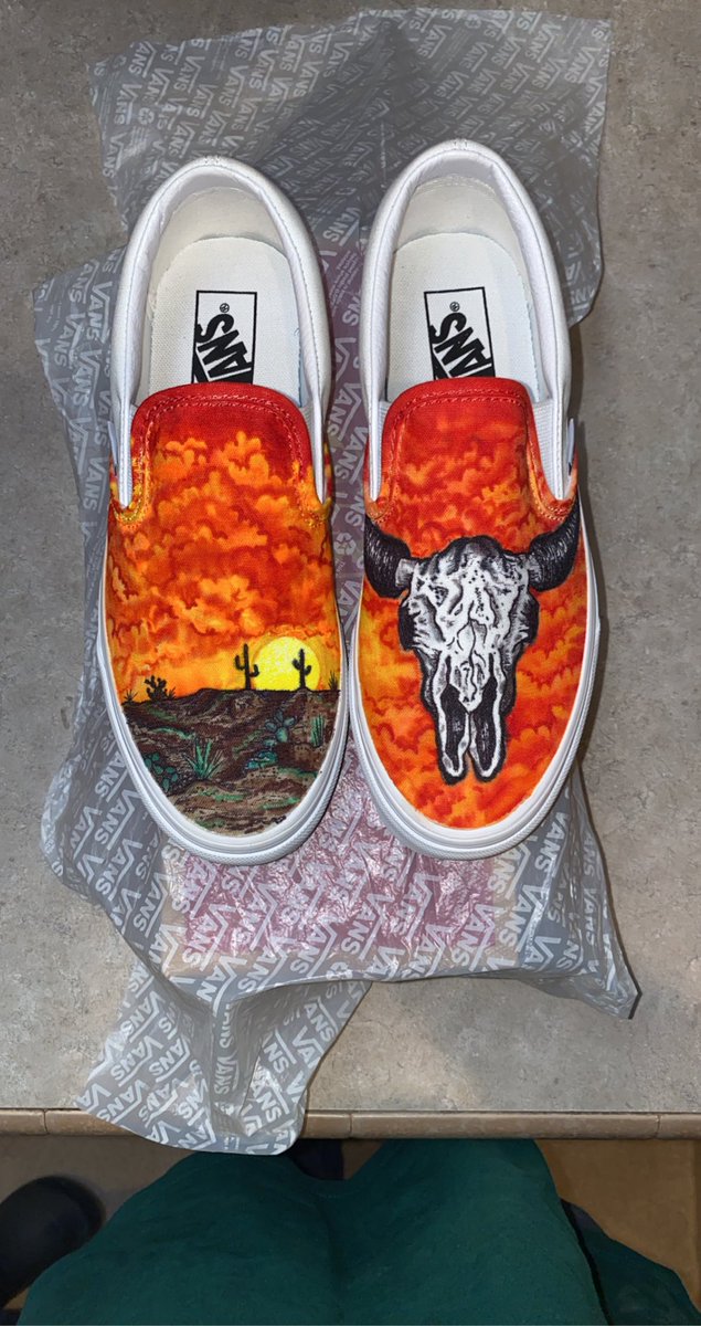 JeeterJTV's tweet photo. Can you guys blow this up to show my dad how good his art work is? I’ve been telling him he should start doing customs but he doesn’t think he’s good enough https://t.co/EaEbrD27m3