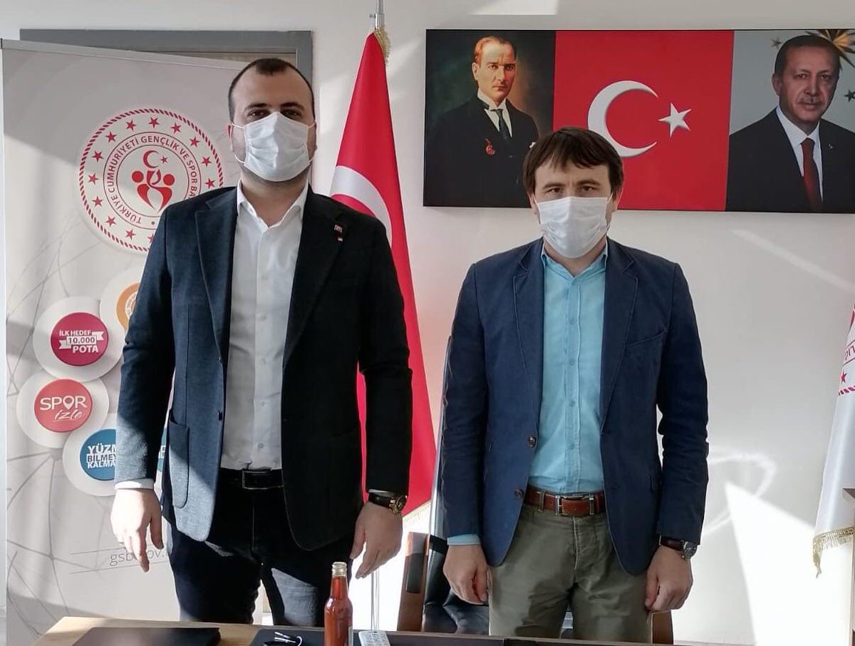 remziilhan2's tweet photo. Ak Parti Güngören İlçe Başkanı sn @dvrnyalcinkaya ve yönetim kurulu üyeleri Müdürlüğümüzü ziyaret ettiler. Başkanımıza nazik ziyaretleri ve ilgileri için teşekkür ederim. https://t.co/TeUNbfEWU8