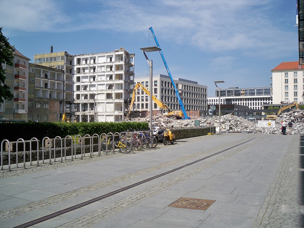 #Dresden 2009 Abriss des Lindehaus am Postplatz