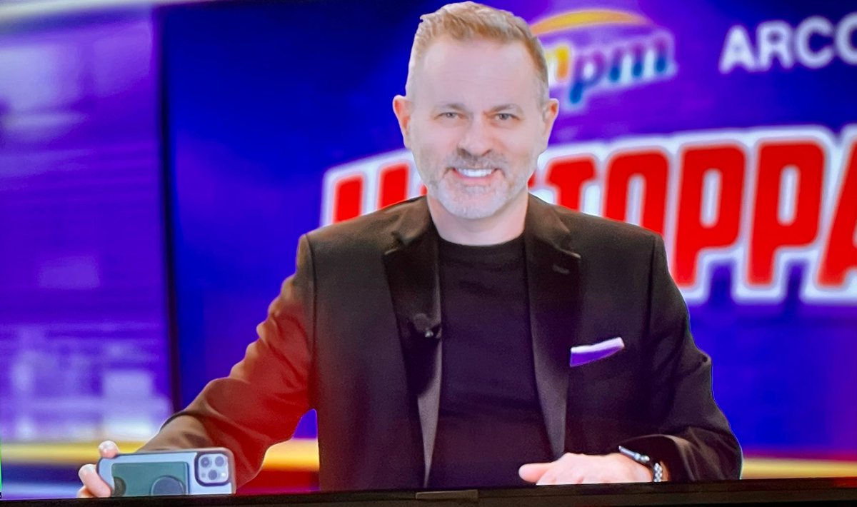 joshuaseth's tweet image. And that’s a wrap for today. Hosting / Emceeing another virtual conference for this client tomorrow! #virtualevents #virtualhost #virtualemcee