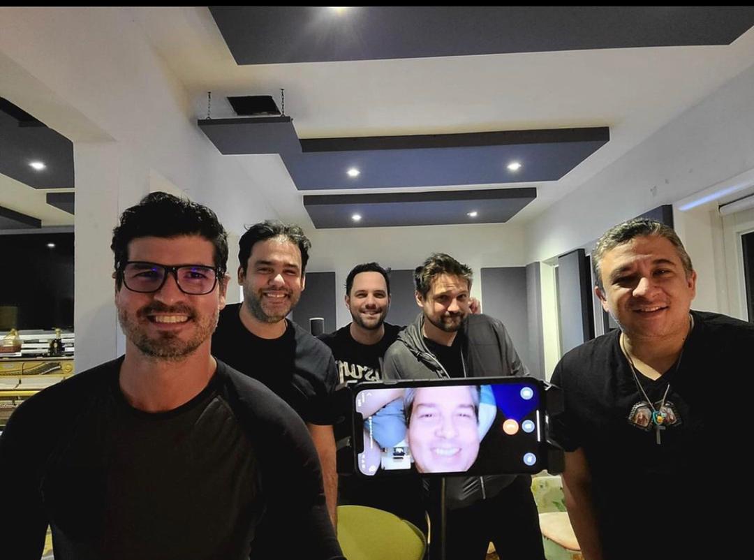 VOZ que creéis????