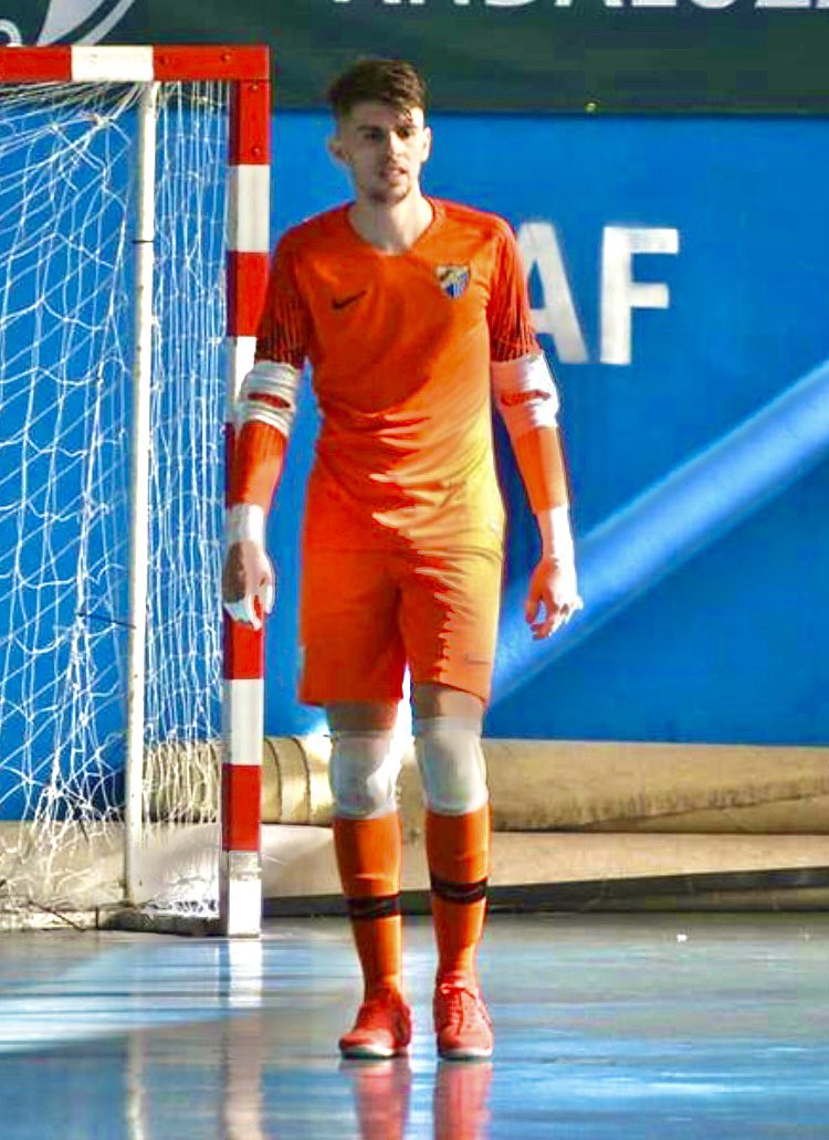 MalagaCFutsal's tweet photo. ⚽️𝟏º 𝐄𝐐𝐔𝐈𝐏𝐎 //

🏥 Nuestra Enfermeria sigue recibiendo jugadores.

❌ Seguimos con la mala racha de lesiones que nos persigue desde el inicio de temporada.
El último ha sido el portero Alvaro, titular durante toda la temporada.

💪🏻Animo, te esperamos lo antes posible!! https://t.co/XshbWMrcUC