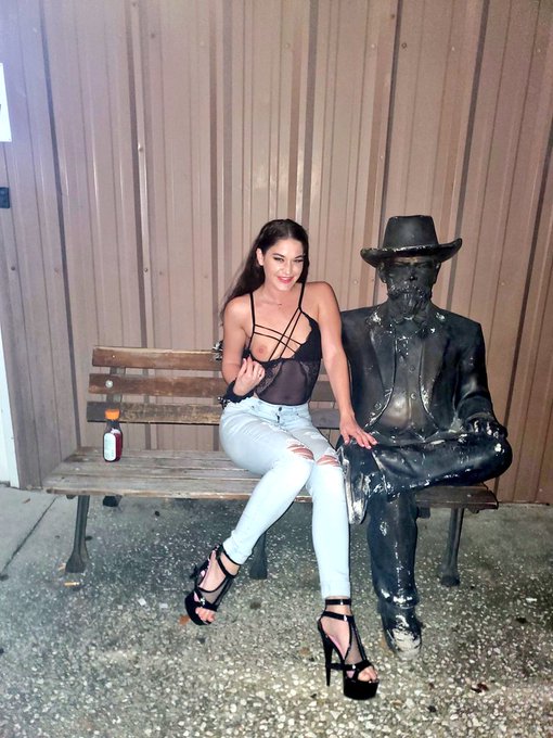 What are some things you like from porn models web stores?  I'm brainstorming and would love to hear<a href="/tag/clips4sale"class="tags"><span>#clips4sale</span></a><a href="/tag/manyvids"class="tags"><span>#manyvids</span></a><a href="/tag/c4s"class="tags"><span>#c4s</span></a><a href="/tag/onlyfans"class="tags"><span>#onlyfans</span></a>
