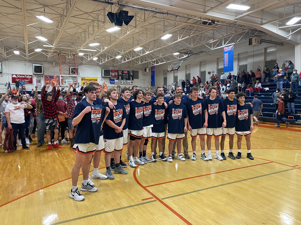 wpickell's tweet image. An amazing group of young men representing their town with pride! #KingstonFamily is State Bound! @LuttrellBrady @colbyraymer22 @harper22neal @WyattHeidle @familyandhoops
