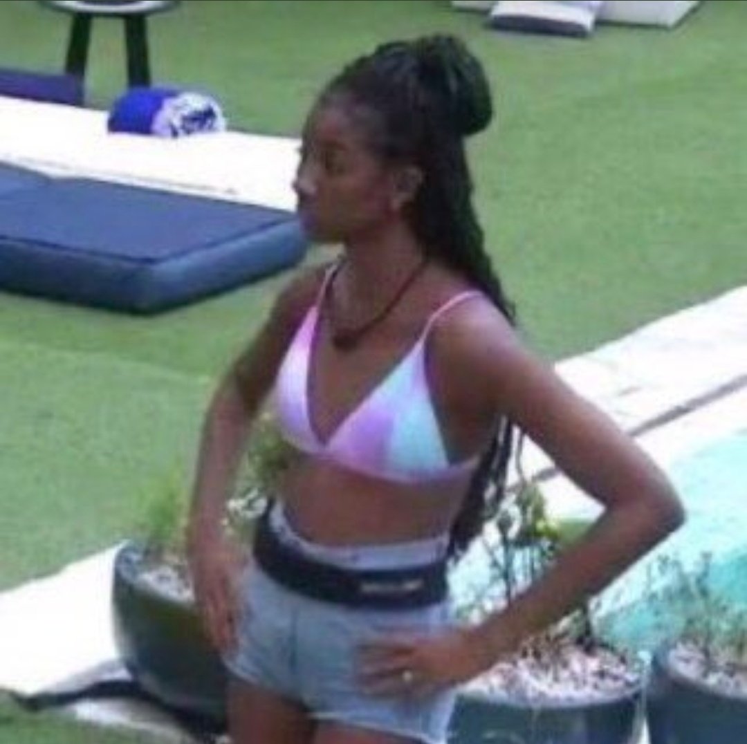 OpsCansadinha's tweet photo. Ué sarah pq nao sustentou seus argumentos no ao vivo? Nerá a Juliette a sua maior decepção? https://t.co/h8ugKW0qqW
