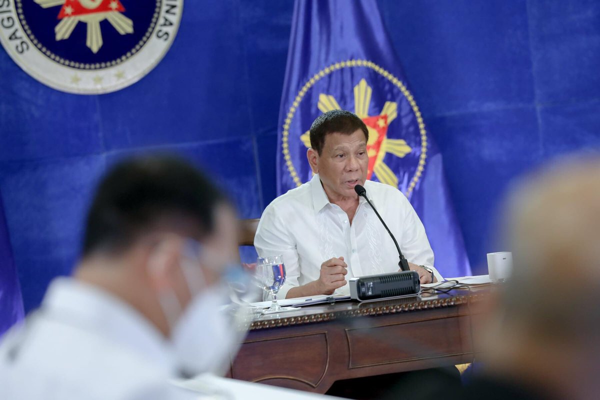 PHNews01's tweet image. President Rodrigo Roa #Duterte on Monday night said VP Leni #Robredo’s call for a review of Sinovac's CoronaVac Covid-19 vaccine by the Health Technology Assessment Council (HTAC) created doubt just as the government was boosting public confidence in the vaccines.