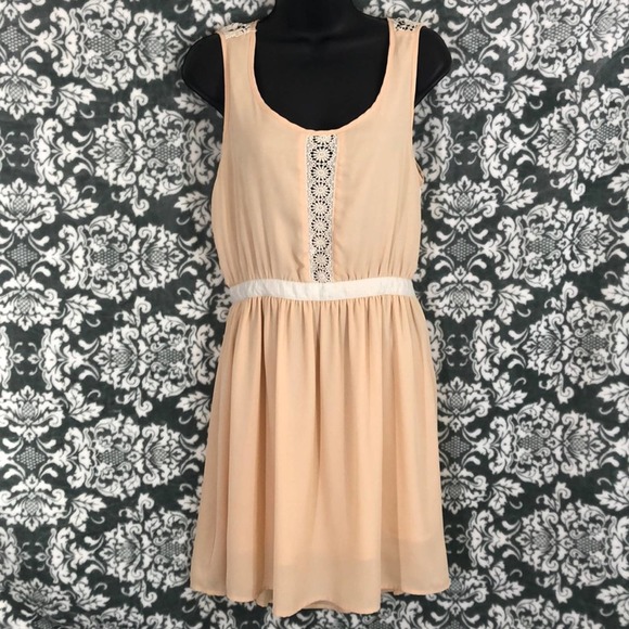 pandaaa__x3's tweet photo. So good I had to share! Check out all the items I'm loving on @Poshmarkapp #poshmark #fashion #style #shopmycloset #sephora #pinkvictoriassecret #veryj: https://t.co/glQMArja1Z https://t.co/KMkBB0bCKP