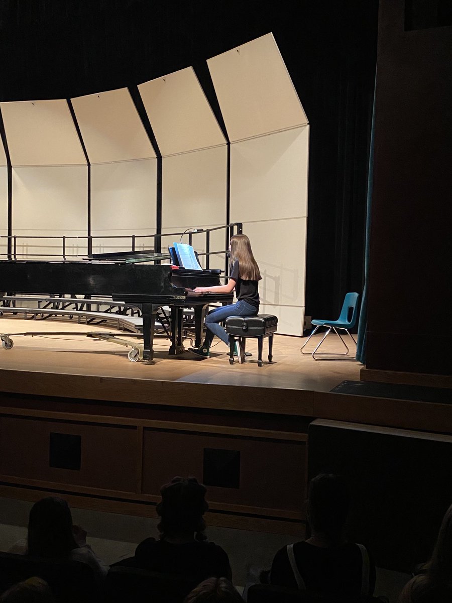 Fremont1_LVHS's tweet photo. Wow! Great to see and hear them on stage again! Thanks for always impressing LVHS Choir! A lovely evening of pop music by some incredible young talent! https://t.co/IArCpd7T11