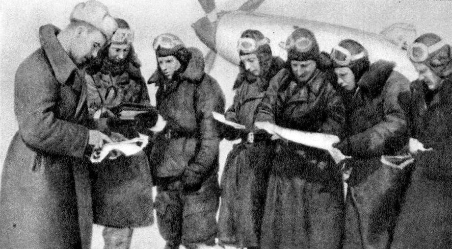 9 марта 1942 семь истребителей капитана Еремина навязали бой 25 немецким самолетам – сбили 7 из них и ушли без потерь