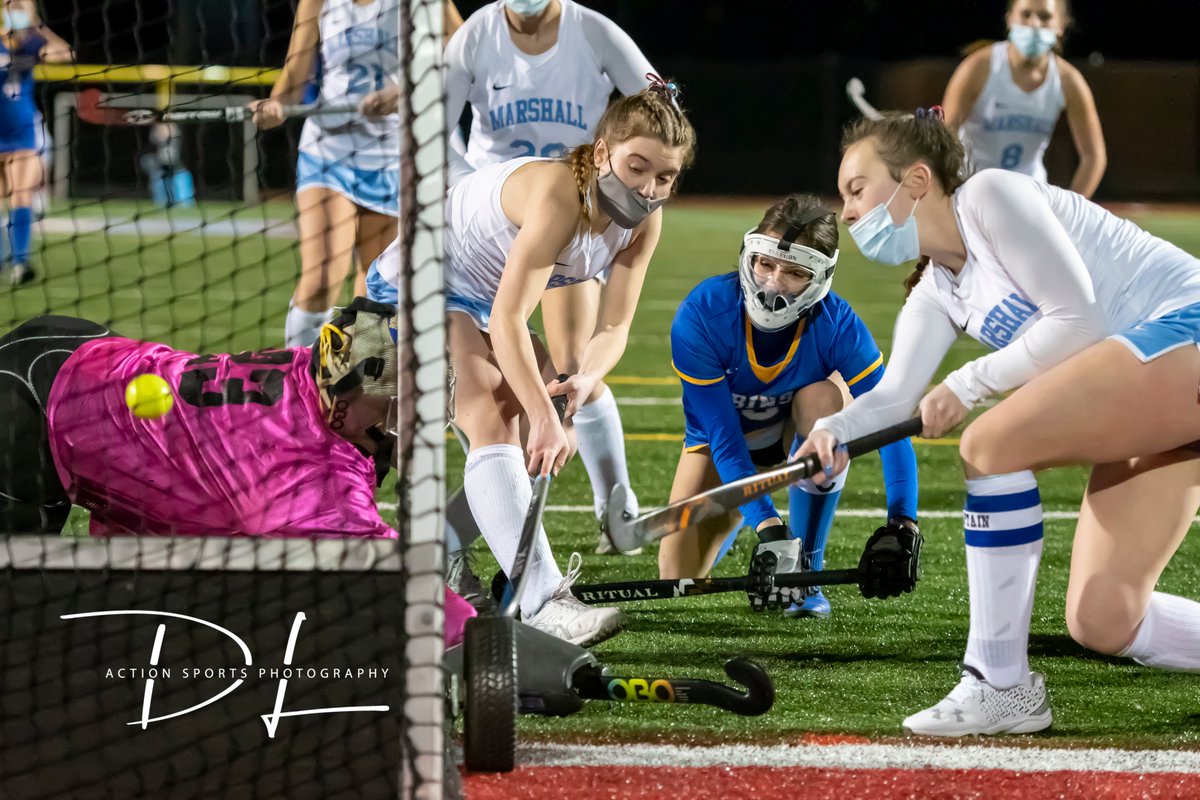 DLActionSports's tweet photo. On Senior Night, @gcmfieldhockey gets the win 1-0 over the @RobinsonRams Caroline Sullivan with the goal as @GCMsports1 celebrates the careers of 11 great Lady Statesmen. https://t.co/dEfkMrCcLq