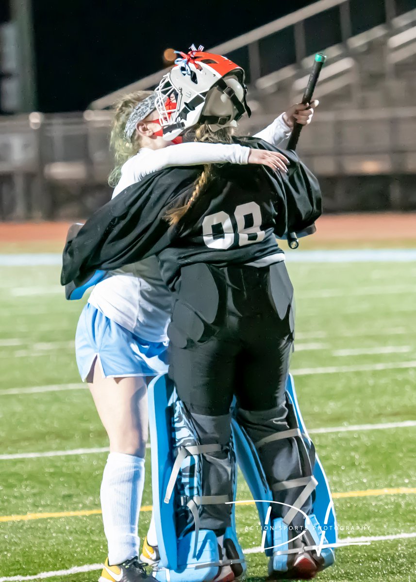 DLActionSports's tweet photo. On Senior Night, @gcmfieldhockey gets the win 1-0 over the @RobinsonRams Caroline Sullivan with the goal as @GCMsports1 celebrates the careers of 11 great Lady Statesmen. https://t.co/dEfkMrCcLq