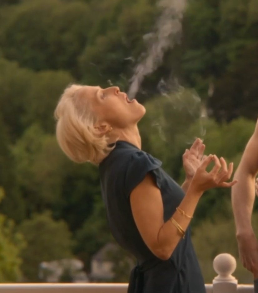 kisssgirls's tweet image. girls don't want otis milburn girls want jean milburn