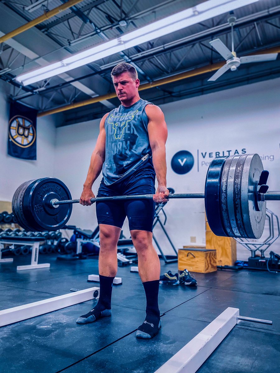 chrisbury87's tweet photo. If you’re reading this....
You’re already too late.
#MessWithTheBull
#hardestworkerintheroom #iamfirstphorm #1stphormathletesearch @jc_everett @TheRock @seanstellato https://t.co/zuejZYzpwD